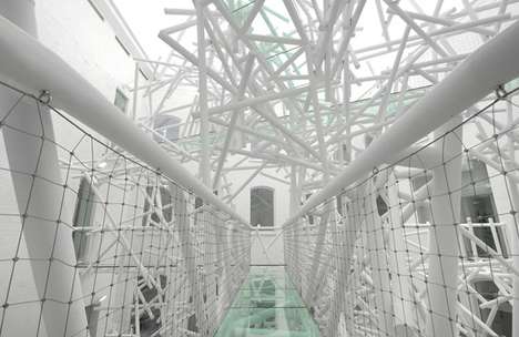Intertwined Glass Structures