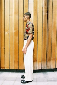 Street-Side Suited Captures Image 3