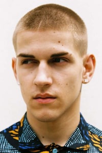Street-Side Suited Captures Image 6
