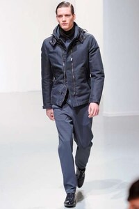 Architectural Athletic Attire Image 5
