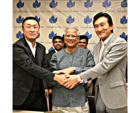 16 Muhammad Yunus Features
