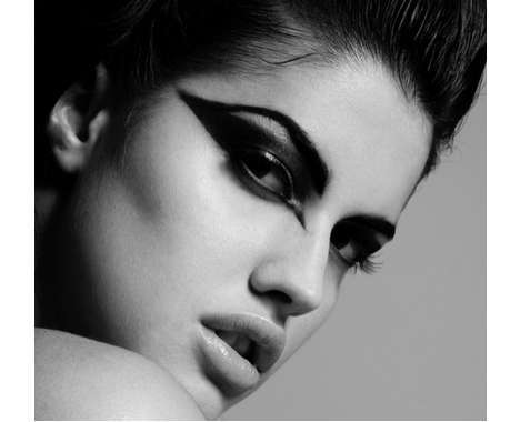 80 Intense Eyeliner Editorials