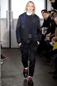 Androgynous Eye-Shadowed Catwalks Image 5
