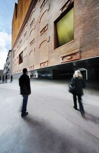 Power Plant Turned Cultural Centre Image 2