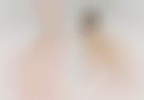 Nudevertising to Sell Chairs