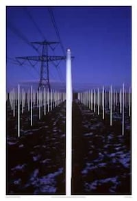 Magnetic Field Powers 1,301 Fluorescent Lights Image 2