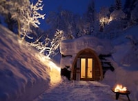 Portable Wooden Huts Image 6