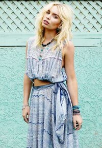 Glamorous Hippie Editorials Image 4