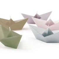Boat-Shaped Candles Image 2