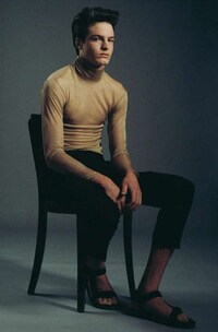 Dapperly Dark Editorials Image 3