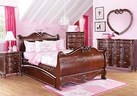 Luxuriously Royal Sleepers Image 2
