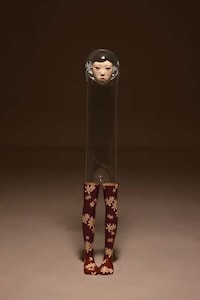 Enigmatic Sorrowful Sculptures Image 4