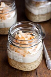 Mason Jar Cakes Image 4
