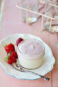 Mason Jar Cakes Image 8