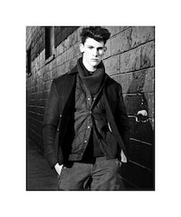 Dapper Jail-Side Shoots Image 6