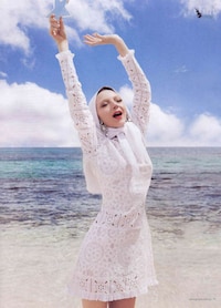 White Lace-Clad Captures Image 4