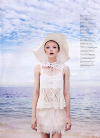 White Lace-Clad Captures Image 5