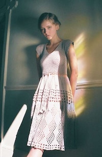 Dainty Retro Fashion Image 4