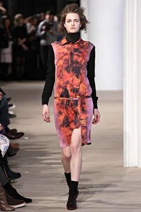 Artsy Tortoise-Shell Prints Image 6