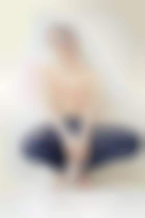 Sun-Bathed Shirtless Shoots