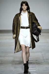 Modern Utilitarian Catwalks Image 3