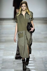 Modern Utilitarian Catwalks Image 4