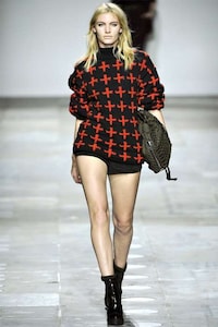 Modern Utilitarian Catwalks Image 6