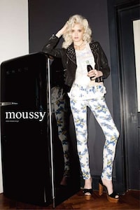 Angelic Rocker Ads Image 2