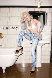 Angelic Rocker Ads Image 4
