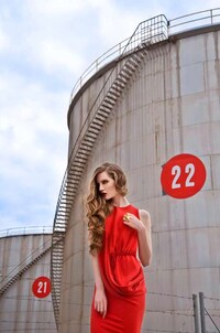 Romantic Industrial Editorials Image 5