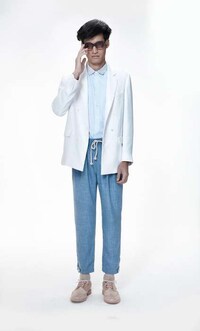Blue-Hued Seasonal Styles Image 2