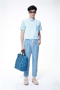Blue-Hued Seasonal Styles Image 3