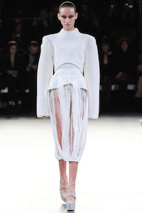 Elegant Eskimo Catwalks Image 4