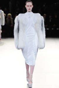 Elegant Eskimo Catwalks Image 5