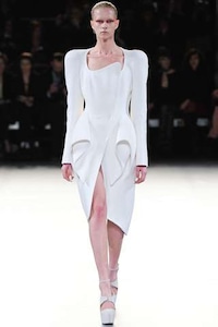 Elegant Eskimo Catwalks Image 6