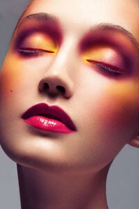 Rainbow Bright Beauty Image 3