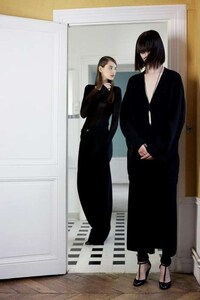 Expectant 20s-Inspired Catalogs Image 4
