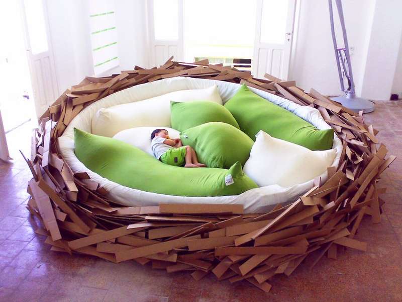 Brainstorm-Inducing Nests