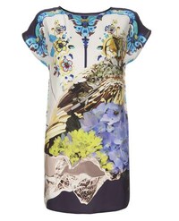 Bulbous Floral Fashions Image 3