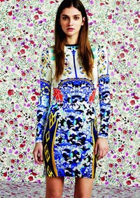 Bulbous Floral Fashions Image 5