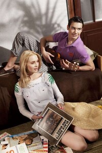 Retro Nuclear Family Lookbooks Image 6