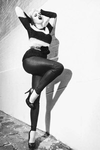 Glamorous Greaser Girls Image 8