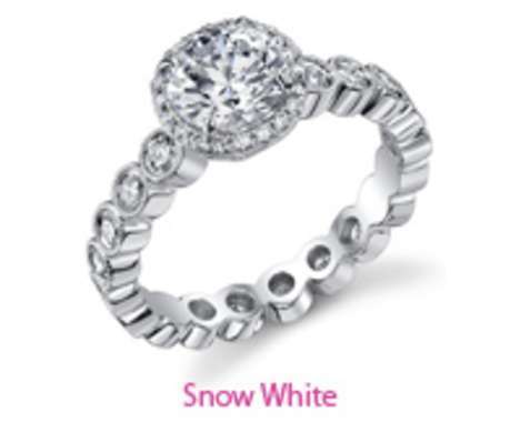 15 Extravagant Diamond Rings