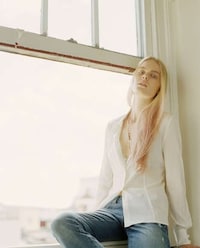 Expressionless Ombre Editorials Image 8
