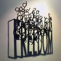Shadowy Art Displays Image 7