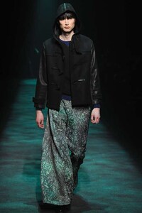Painterly Pattern Runways Image 8