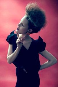 Geometric Hair Features Image 5