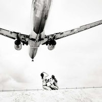 Plummeting Airplane Photos Image 8
