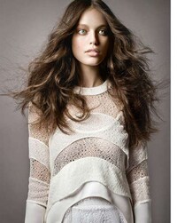 Eccentric White Ensembles Image 8