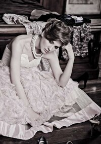 Glam Pensive Photography Image 6